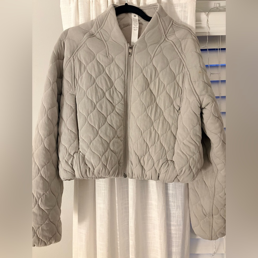 Lululemon Athletica Quilted Puffer Jacket. Size 6.  Riverstone
